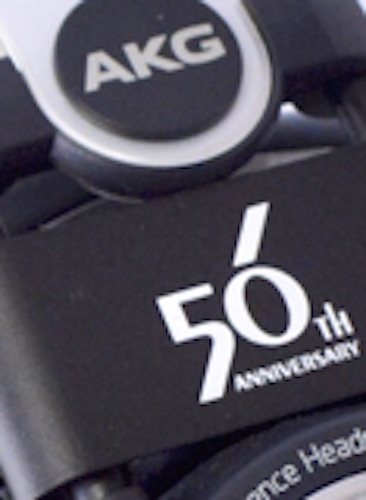 akgヘッドホン K702 ヒビノ創立50周年記念モデルのロゴ画像