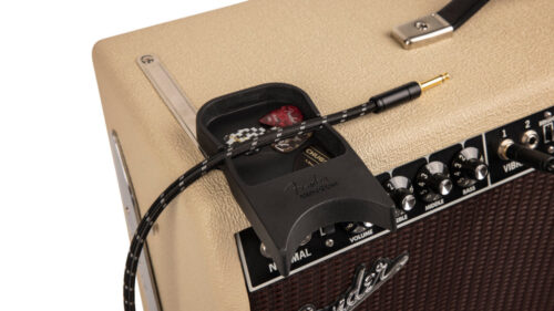 Fender（フェンダー）から便利なギターレスト「Amperstand Guitar Cradle」が発売！これもはや必需品では…？