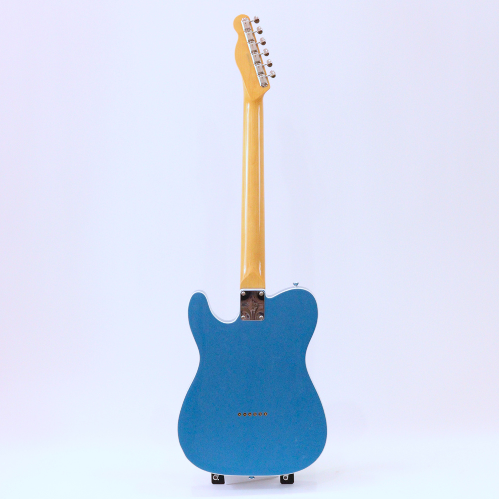 プロジェクトセカイ カラフルステージ（プロセカ）に登場するバンドLeo/needのメンバー星乃一歌モデル風エレキギターでカスタムテレキャスタータイプのEDWARDS（エドワーズ） E-TE98CTM LPB（レイクプラシッドブルー）のボディバック