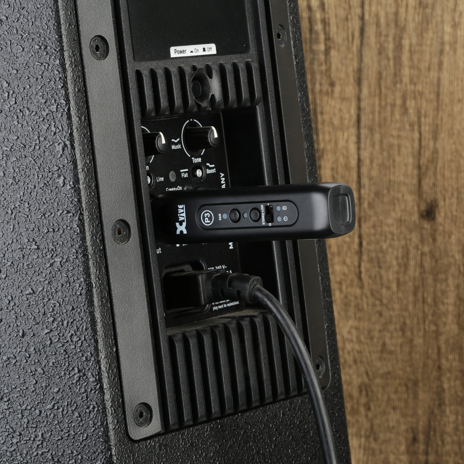 XviveからBluetoothオーディオレシーバー「P3」と2台セット「P3D」が発売。