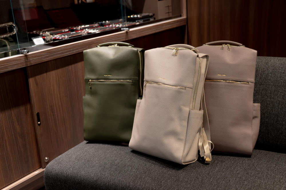 Legato Largo × Pearl Fluteコラボレーションシリーズにオシャレでコンパクトな合皮製リュックが登場!