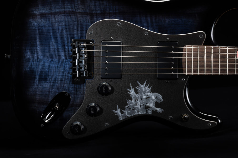 Fender フェンダー Made in Japan Godzilla Stratocaster RW Gouzilla Blue エレキギター ゴジラ ストラトキャスター