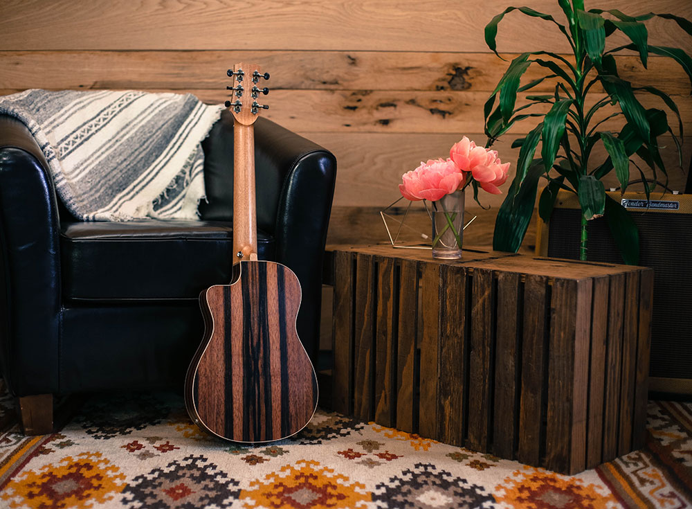 Cordoba コルドバ Mini II EB-CE ナイロン弦ギター エレクトリッククラシックギター